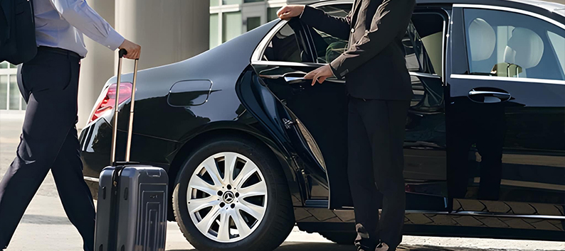 Airport transfer service Dubai with Dubai airport pick up and drop off